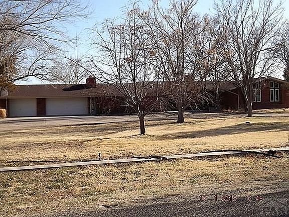 2nd image of 108 Cottonwood Ln