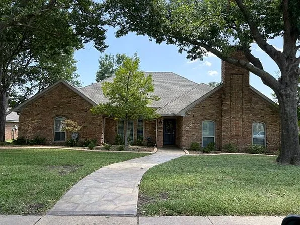 2304 Skipwith Dr, Plano, TX 75023