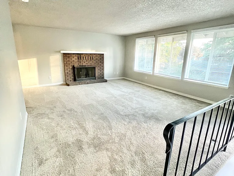 1512 Dayton Ct NE #1 — Photo 24