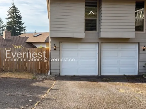 2528 170th Pl SE, Bellevue, WA 98008