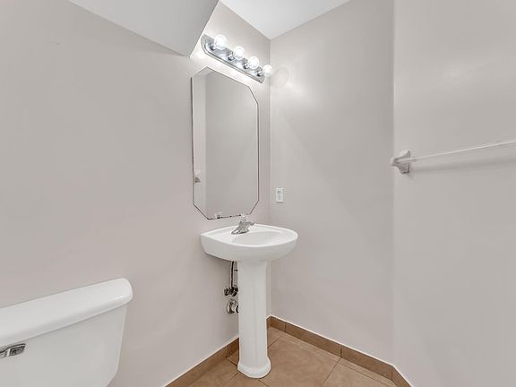 5th image of 14075 SW 50th Lane #14075