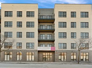 2127 W Madison St #206, Chicago, IL 60612