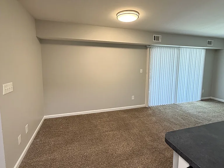 7 Pointe Apartments — Photo 46