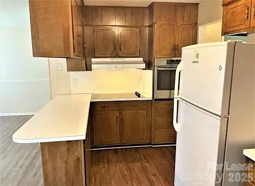 1817 Balfour Ln — Photo 8