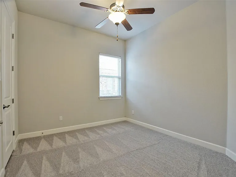 3009 Media Dr — Photo 23