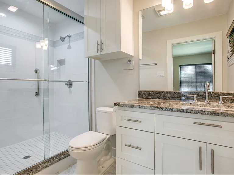 9721 Twin Creek Dr — Photo 16