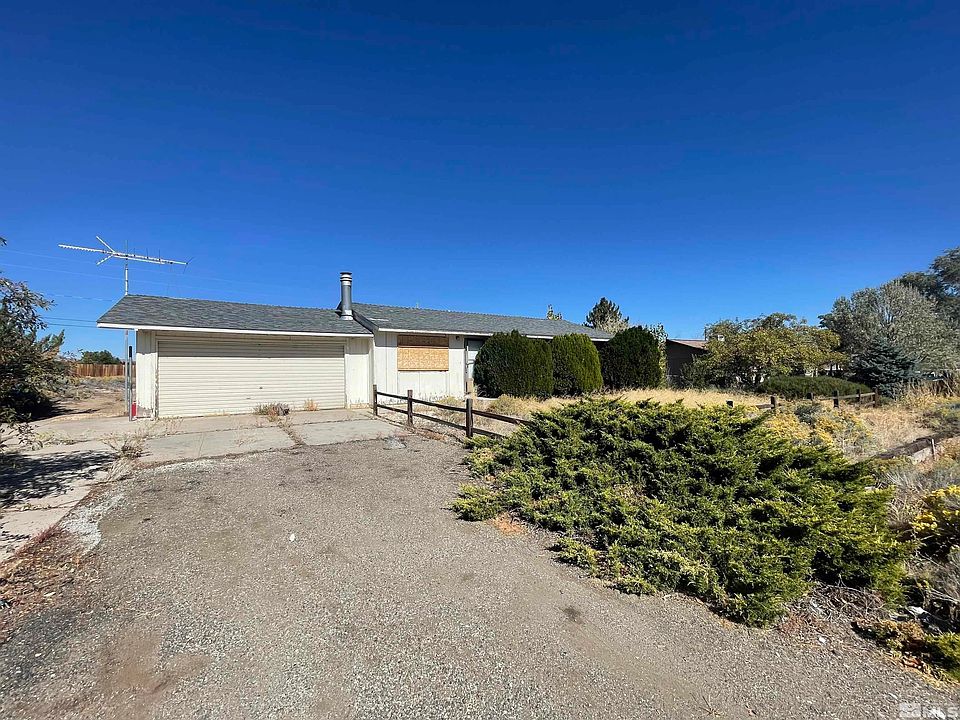 1st image of 5685 Dolores Dr