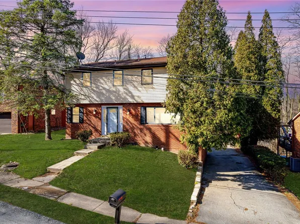 210 Briaridge Dr, Turtle Creek, PA 15145