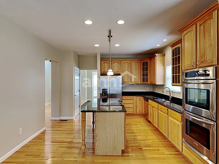 338 Calebs Ct — Photo 3