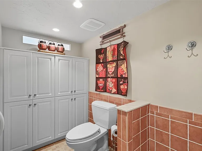 97 Sunset Dr #501 — Photo 28