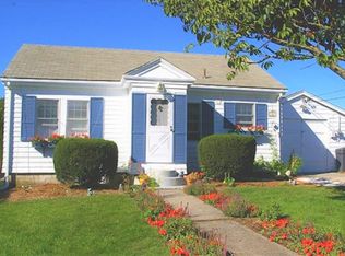 107 Tuckerman Ave, Middletown, RI 02842