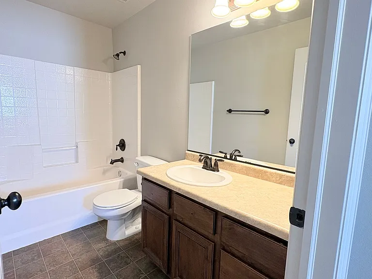 173 E Fiddlers Canyon Rd #1 — Photo 15