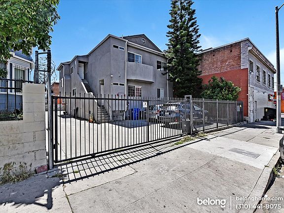 2nd image of 1050 S Burlington Ave Unit 4