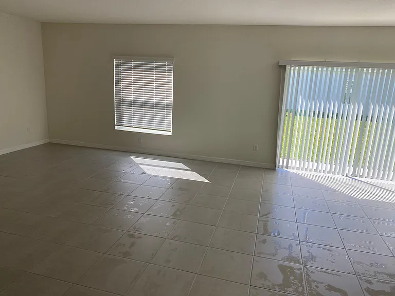 4011 Fescue St — Photo 15