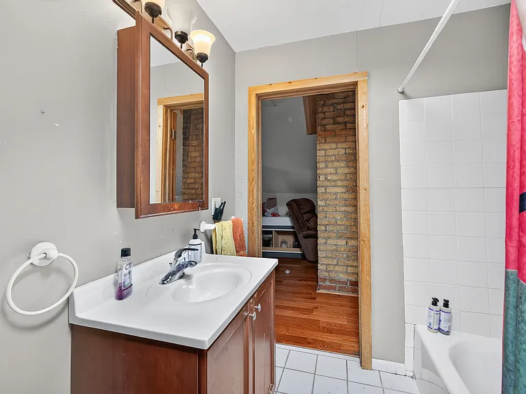 2404 Lyndale Ave S #3 — Photo 23