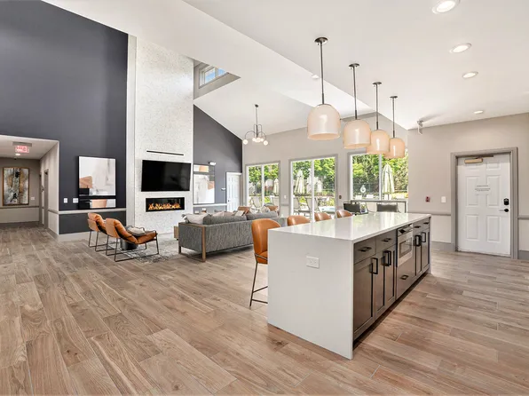 Encore Townhomes, 11699 Weingartz W #44e3e4ed2, Utica, MI 48315