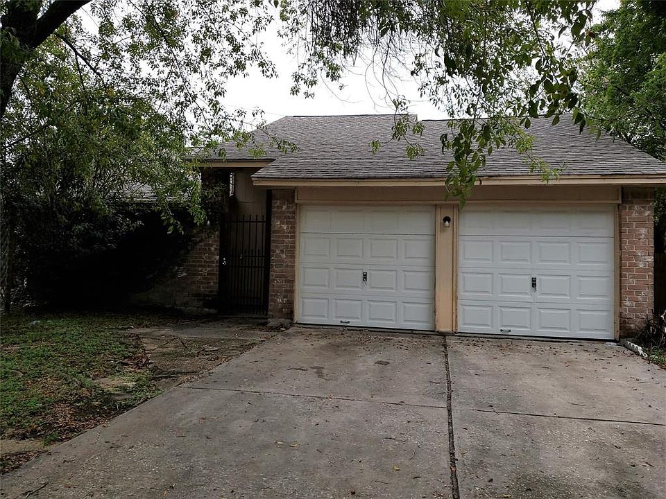 1st image of 10930 Loch Bend Ct