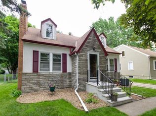 1922 Flandrau St N, Maplewood, MN 55109