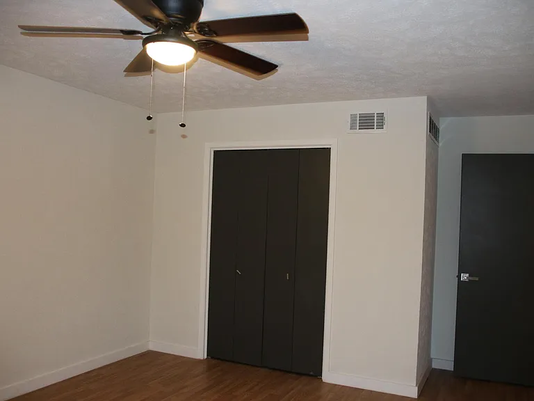4601 Birchman Ave — Photo 11