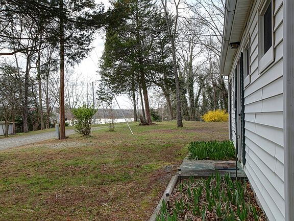 4th image of 126 Kiowa Ct