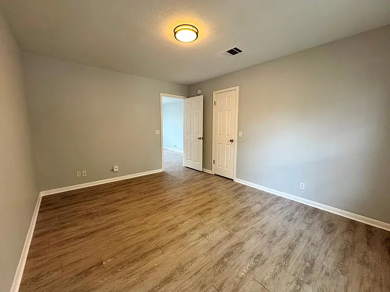1009 Rutgers Dr — Photo 30