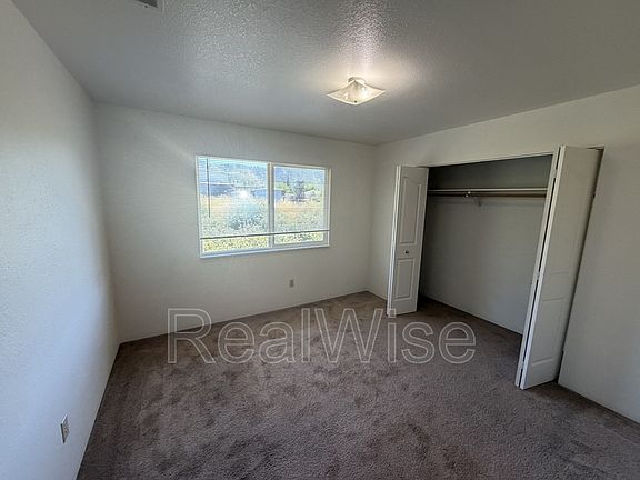 5th image of 2145 NW Heidi Ln Unit D