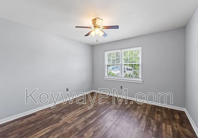 3933 Miramar Drive Ext — Photo 8