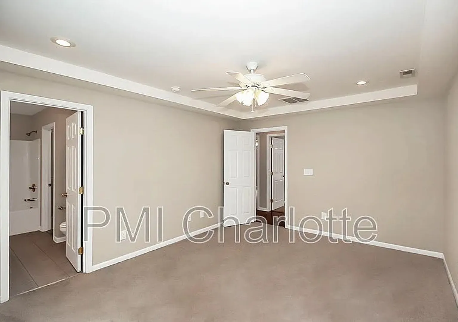 Room in 3 Bedroom Home at S Ridge Ave — Photo 1