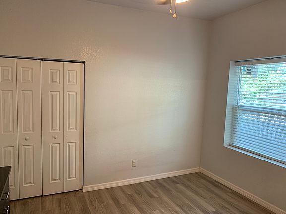 4th image of 2334 3rd Ave S #3
