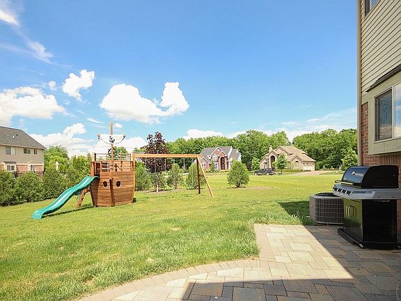 Grill area overlooking yard