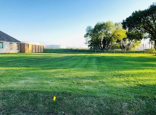 215 Canal St, Port Neches, TX 77651