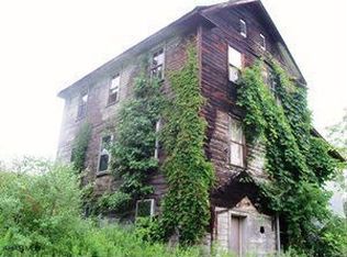 721 Rowser Rd, New Paris, PA 15554
