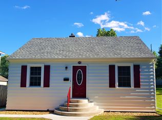 1198 Beech St, Saint Paul, MN 55106