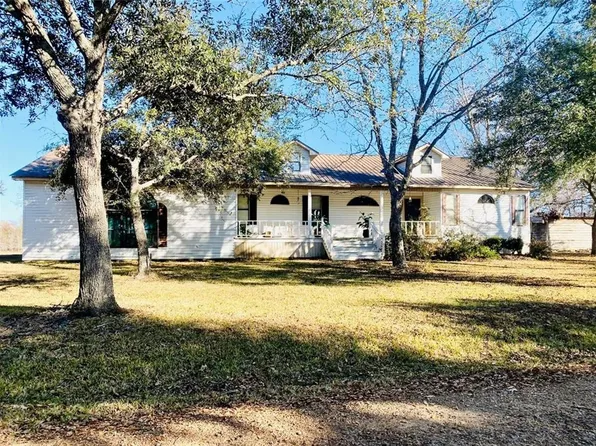 161 Lakeview Rd, Jonesville, LA 71343