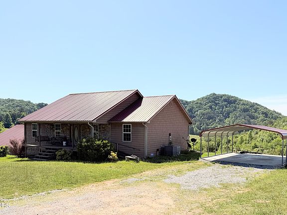 3rd image of 3941 Hickory Valley Rd