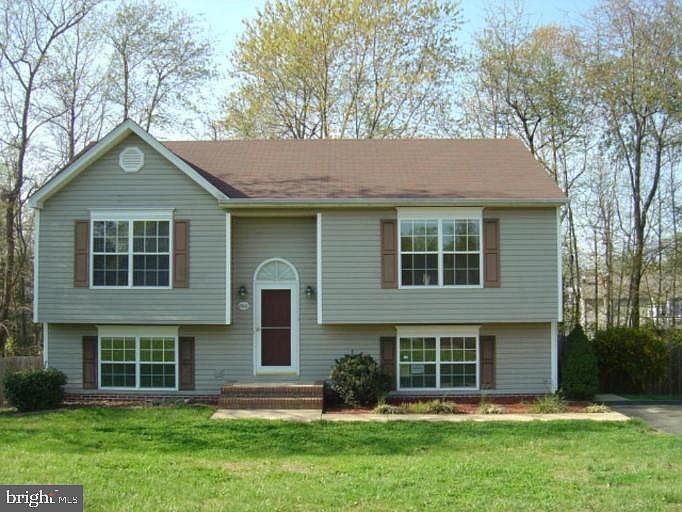 1st image of 8616 Oak Glen Ct