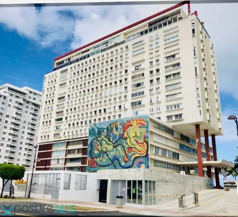 Surfside Mansions (Condominio) — Photo 1