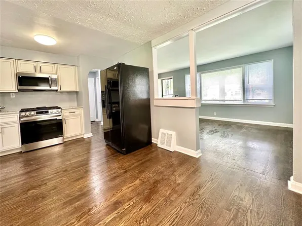 7819 Underhill Dr, Saint Louis, MO 63133