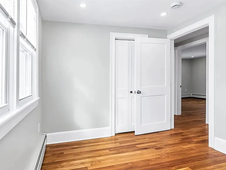 212 Cambridge Rd — Photo 22