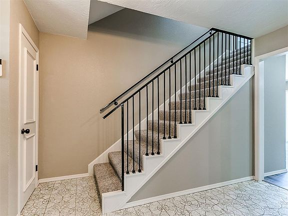4th image of 4709 SE 47th St