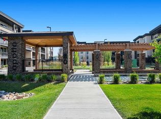 80 E Greenbriar Pl NW #3308, Calgary, AB T3B 6J4
