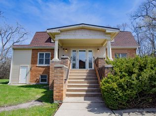 1305 Oswego Rd, Naperville, IL 60540