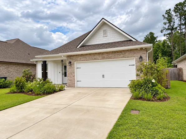 115 Apollo Ave E, Freeport, FL