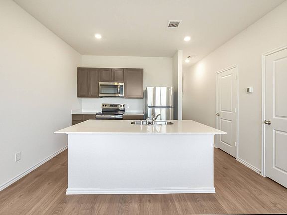 3rd image of 318 Tall Cedar Way