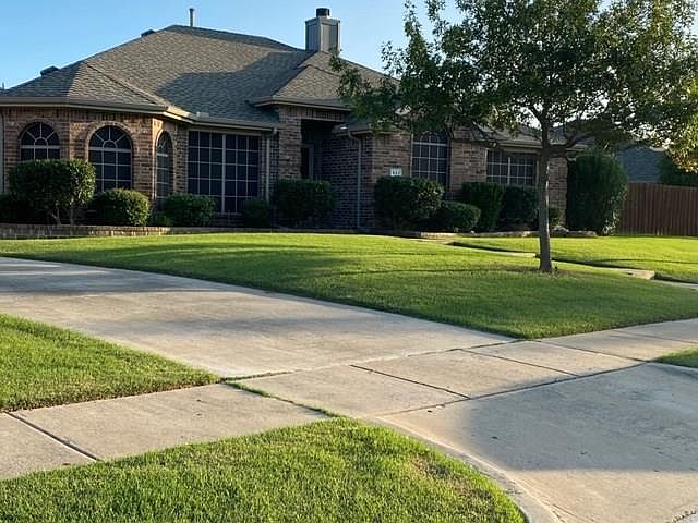 1st image of 332 Idaho Ln