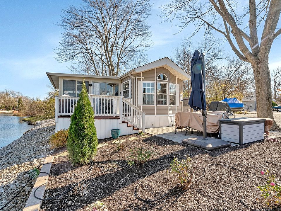 1st image of 80 Fossil Cove Ln