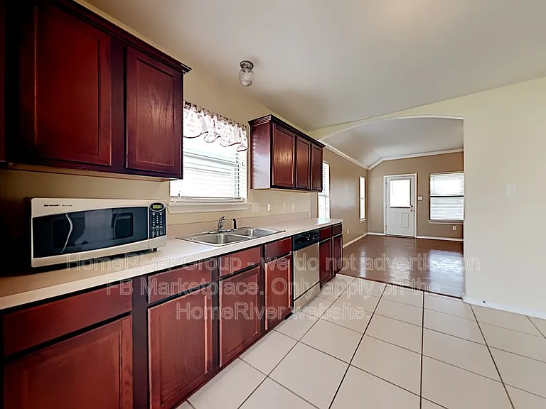 112 Magnolia St — Photo 13