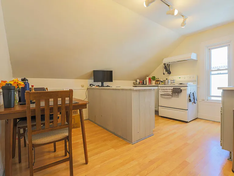 71 Sheridan St #3 — Photo 7