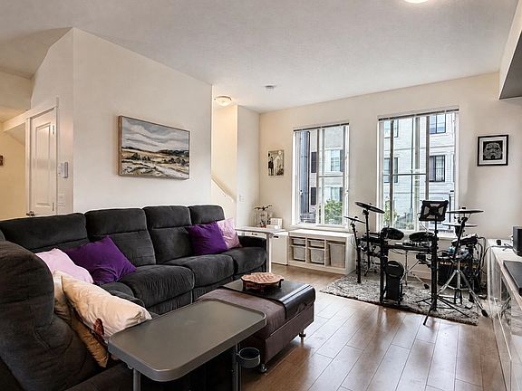 2nd image of 10735 84th Ave #32