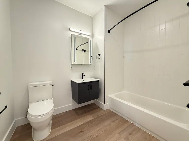 36 Madison St #508 — Photo 5